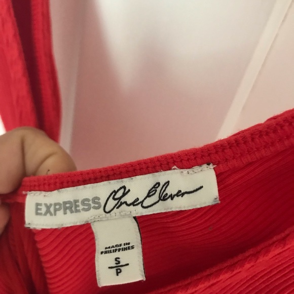 Express Double V Neck Tank - Picture 6 of 8